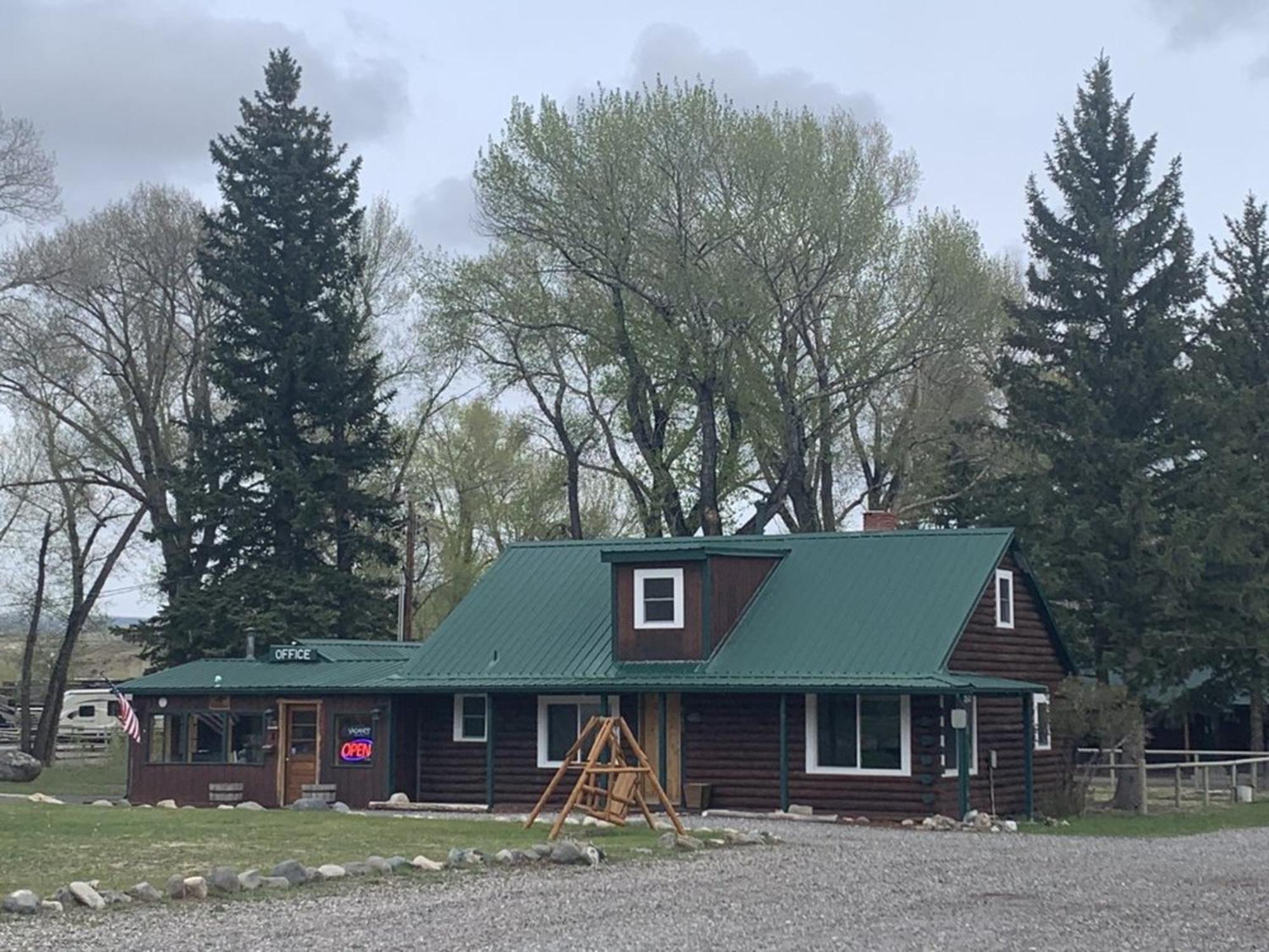 Chinook Winds Lodge Dubois Exterior photo